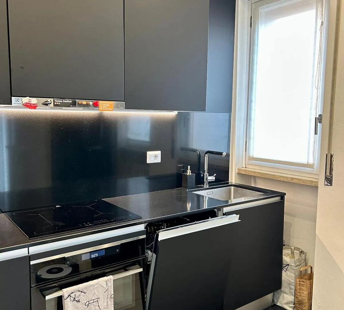 Cozy Apartment In Nw Mediolan